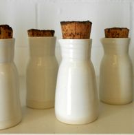 Helle K Keramik Flaskor av porslin